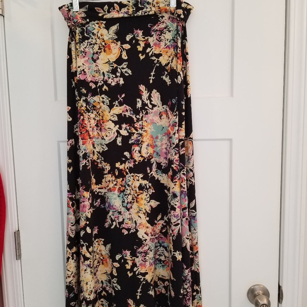 LuLaRoe maxi skirt
